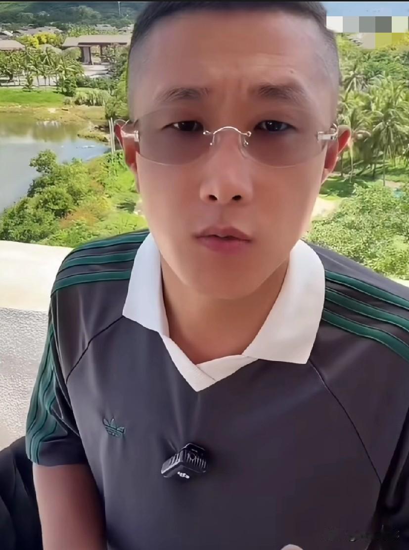 张二嫂过段时间准备去西安木森大舞台溜达溜达，学习学习，我也不上大舞台演出，拜山头
