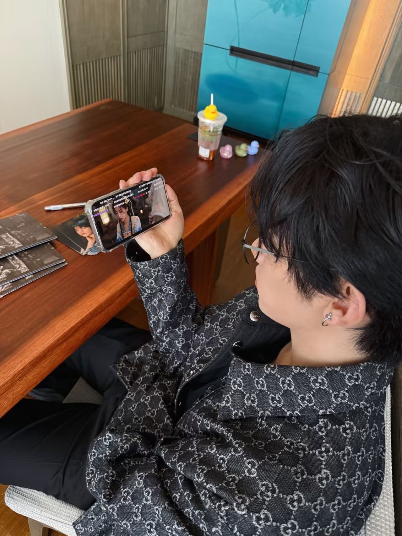 #章昊发文支持虞书欣新剧#也是梦幻联动了[哇] ​​​