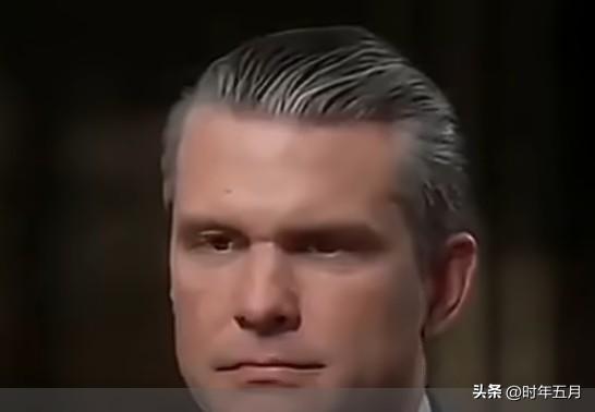 专访美国战争部长赫格赛斯。

主持人 :