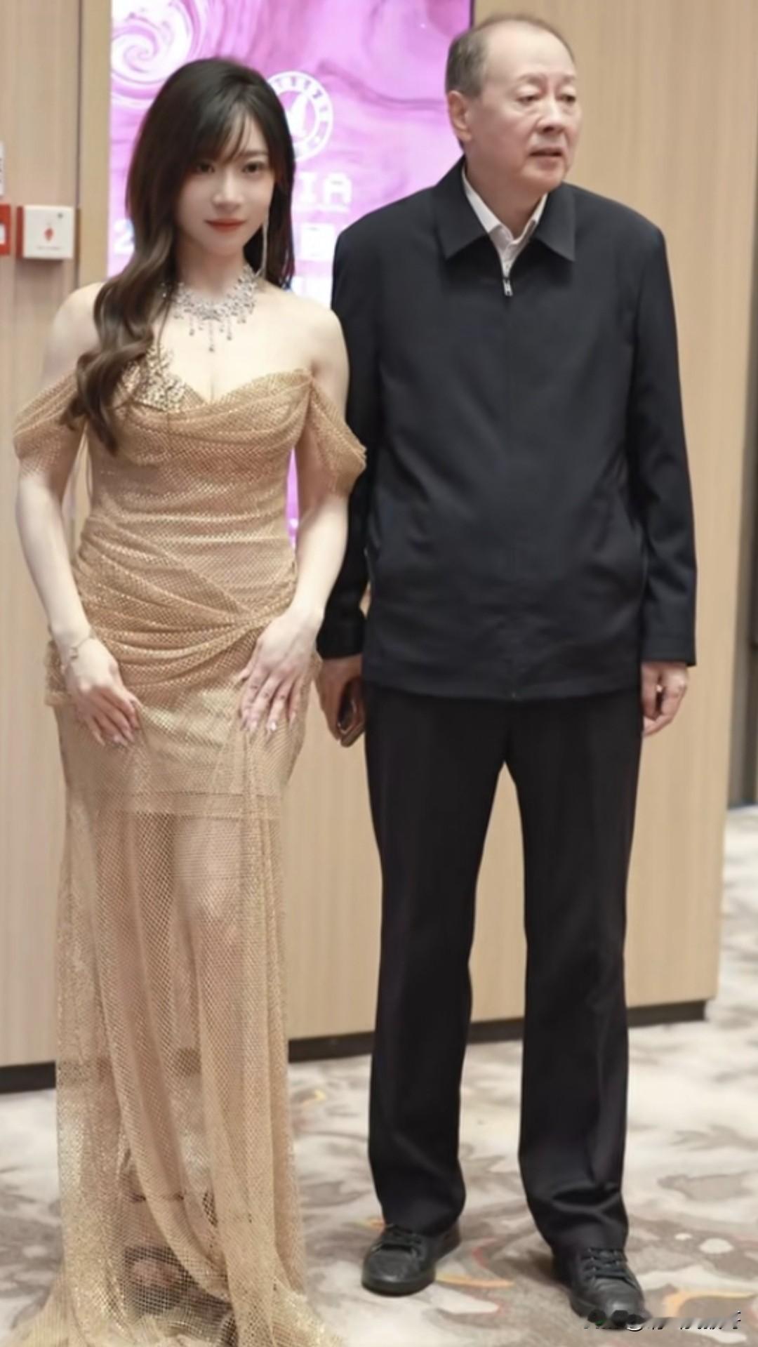 好眼熟的感觉……