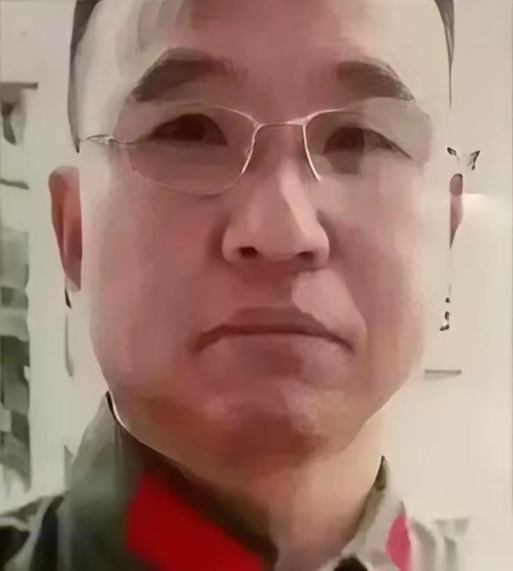 1984年，战士李陶雄的烈士证，都已经寄回了湖南老家。

装他遗体的棺袋，在送葬
