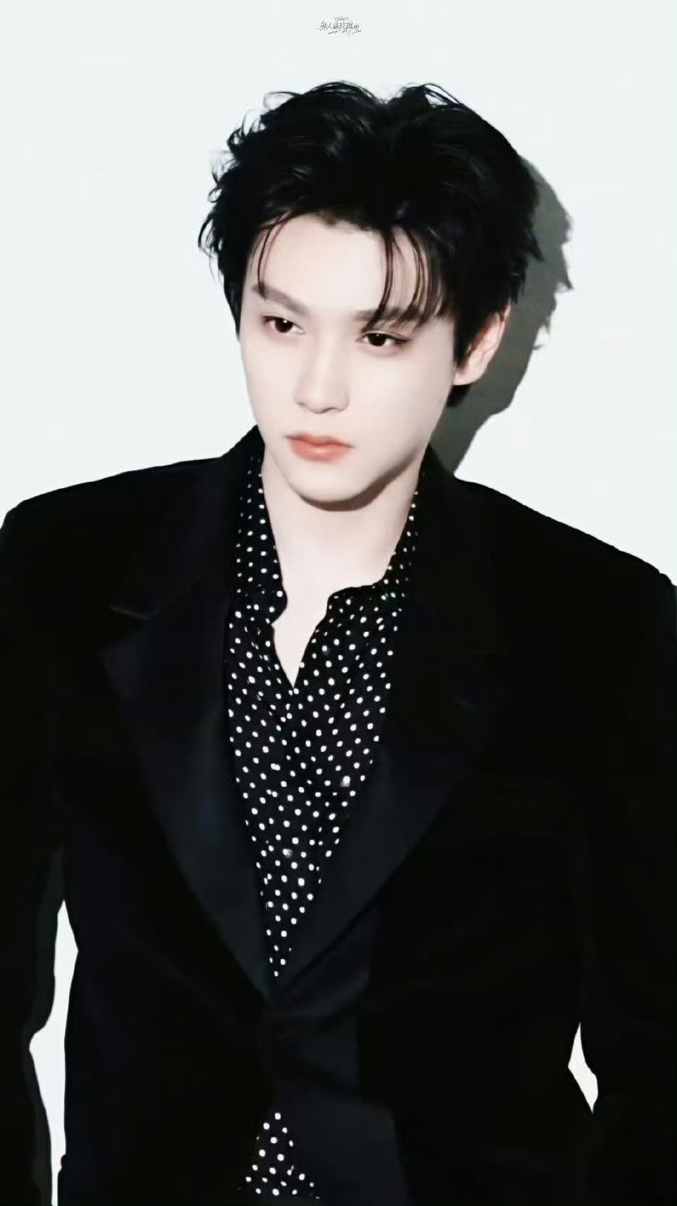 谁被田栩宁拿捏了！妆造是拽酷daddy，开口甜糯baby，这反差感真的绝到没朋友