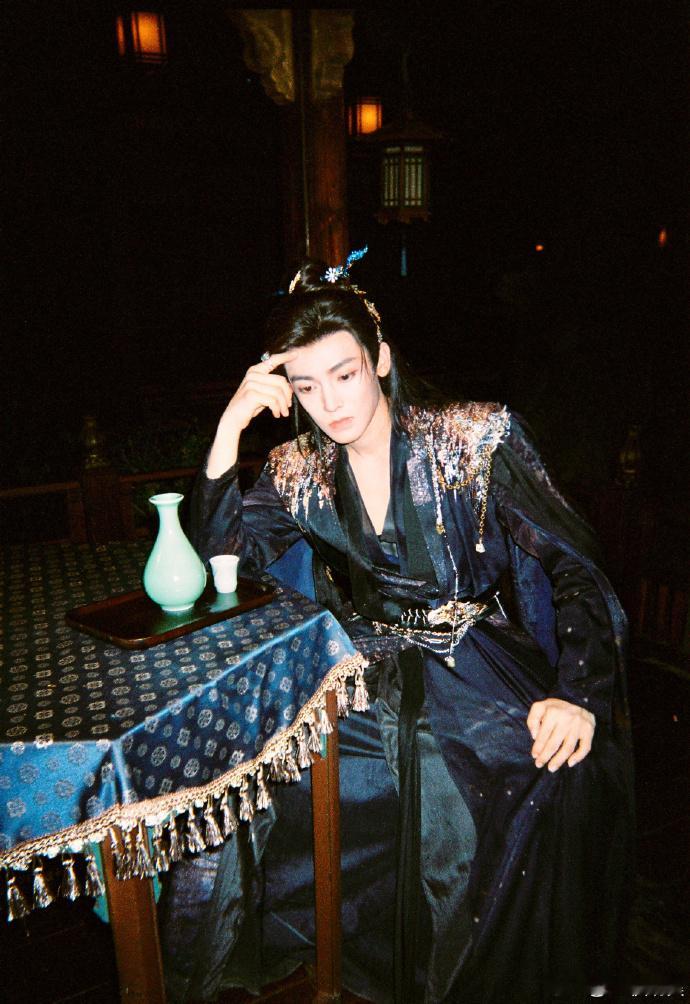 侯明昊说很开心没有辜负剧粉  侯明昊提到很开心没有辜负剧粉，看得出来他很重视大家