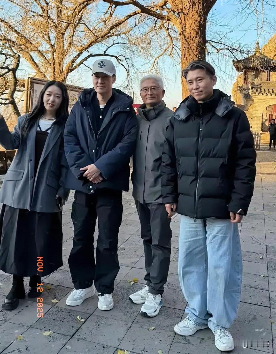 李乃文是真够明友
而且够帅，更是够义气，能有这样明友，辛柏青朱媛媛的人生足矣，希