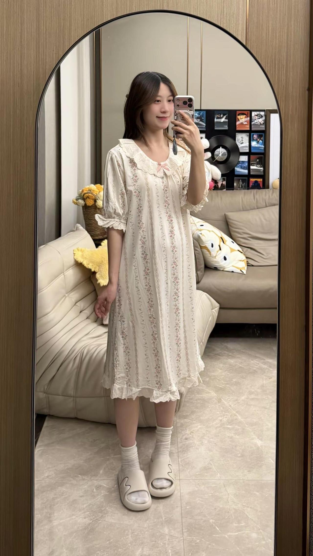 电子姐妹们快来帮我选一件，1还是2～ 话说谁能想到这是童装哈哈哈哈哈～睡裙 无法