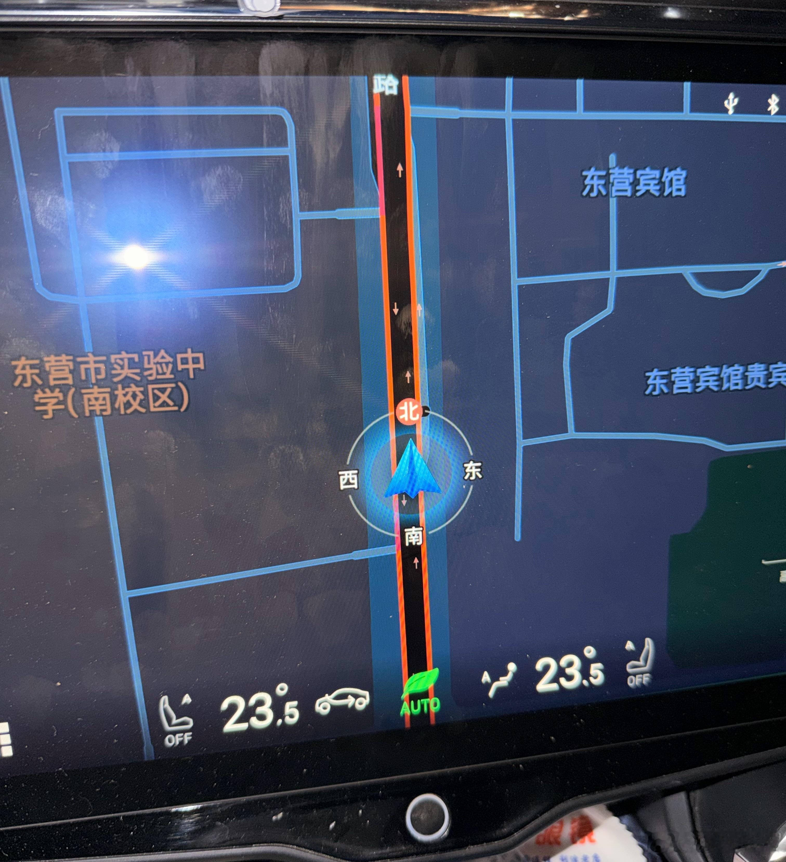 救命……我再也不在放学的时候来到学校门口了啊…… 