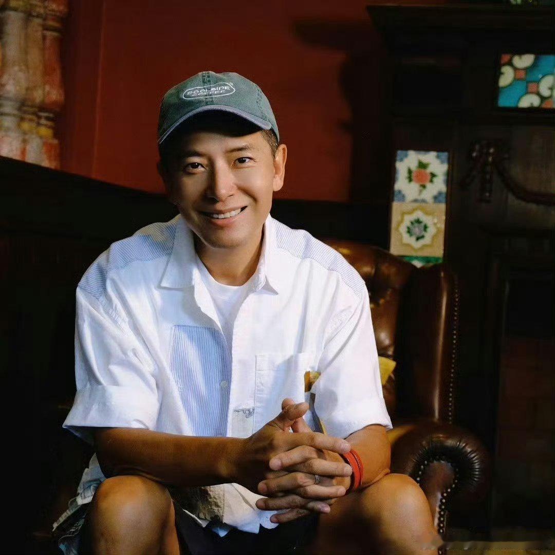 戴军录节目给自己录哭了平凡父亲长久无私的付出藏满不易，朴素故事满是温情与心酸，深