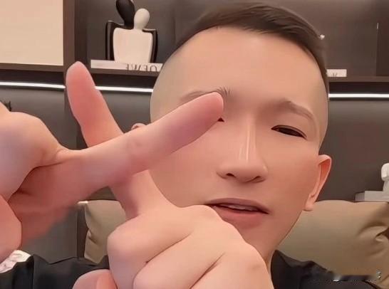 爆料：老葛身家资产超10亿！

             Gou磊曾爆料太原老葛