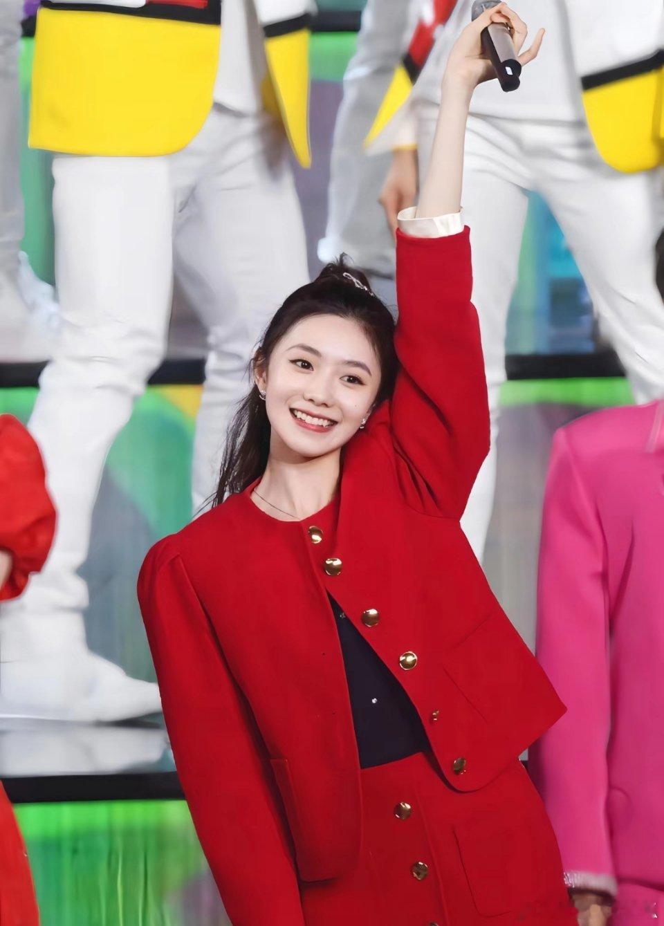 刘浩存不像代言人，像继承人 ​​​