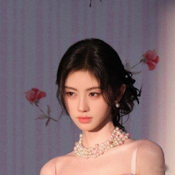 jjy鞠婧祎姜黎非 jjy鞠婧祎千香 我们未来还有多少好年月啊🍁