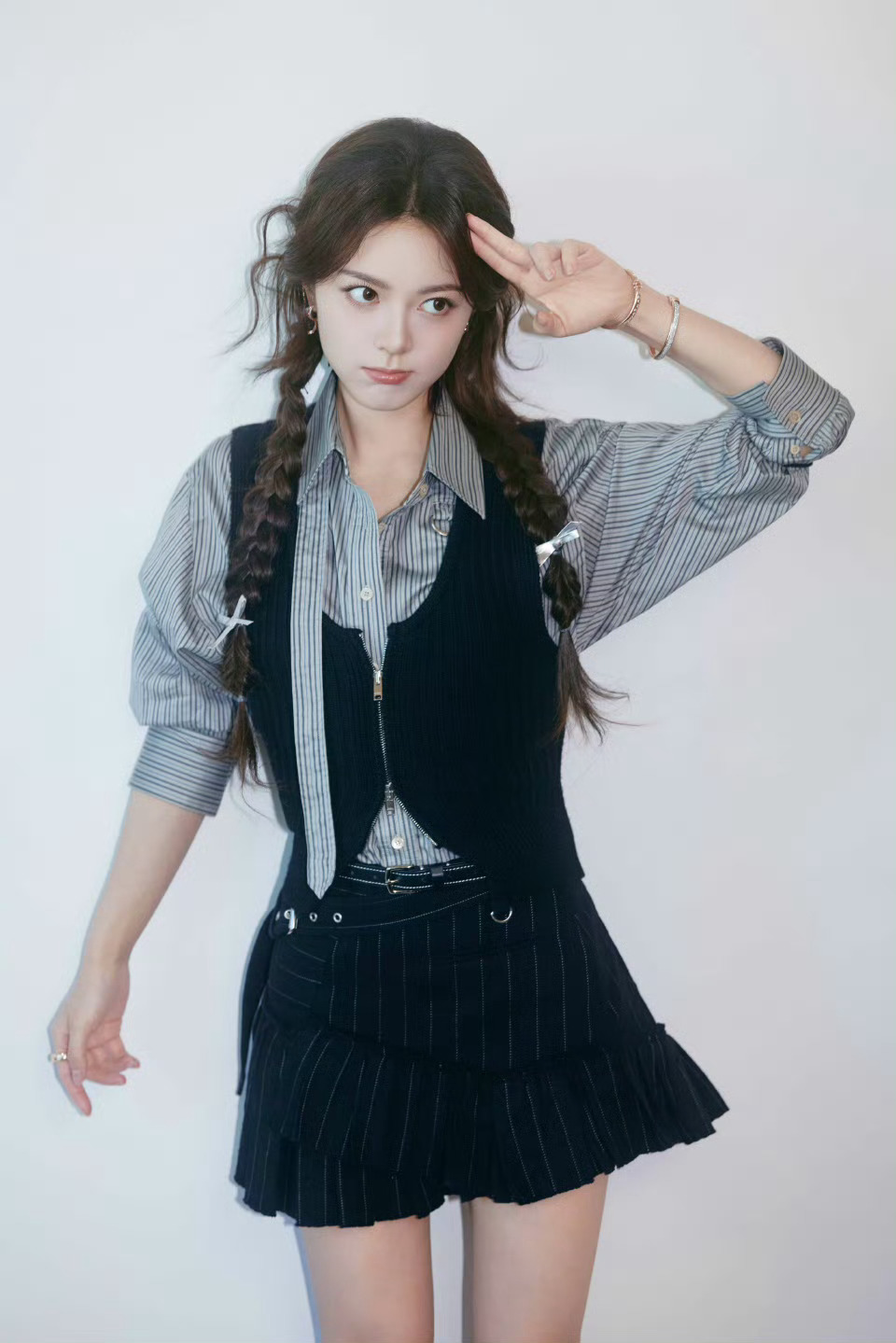 我家爱豆说啥了 “我想每一天都有追逐梦想的勇气，和把握机会的底气。”      