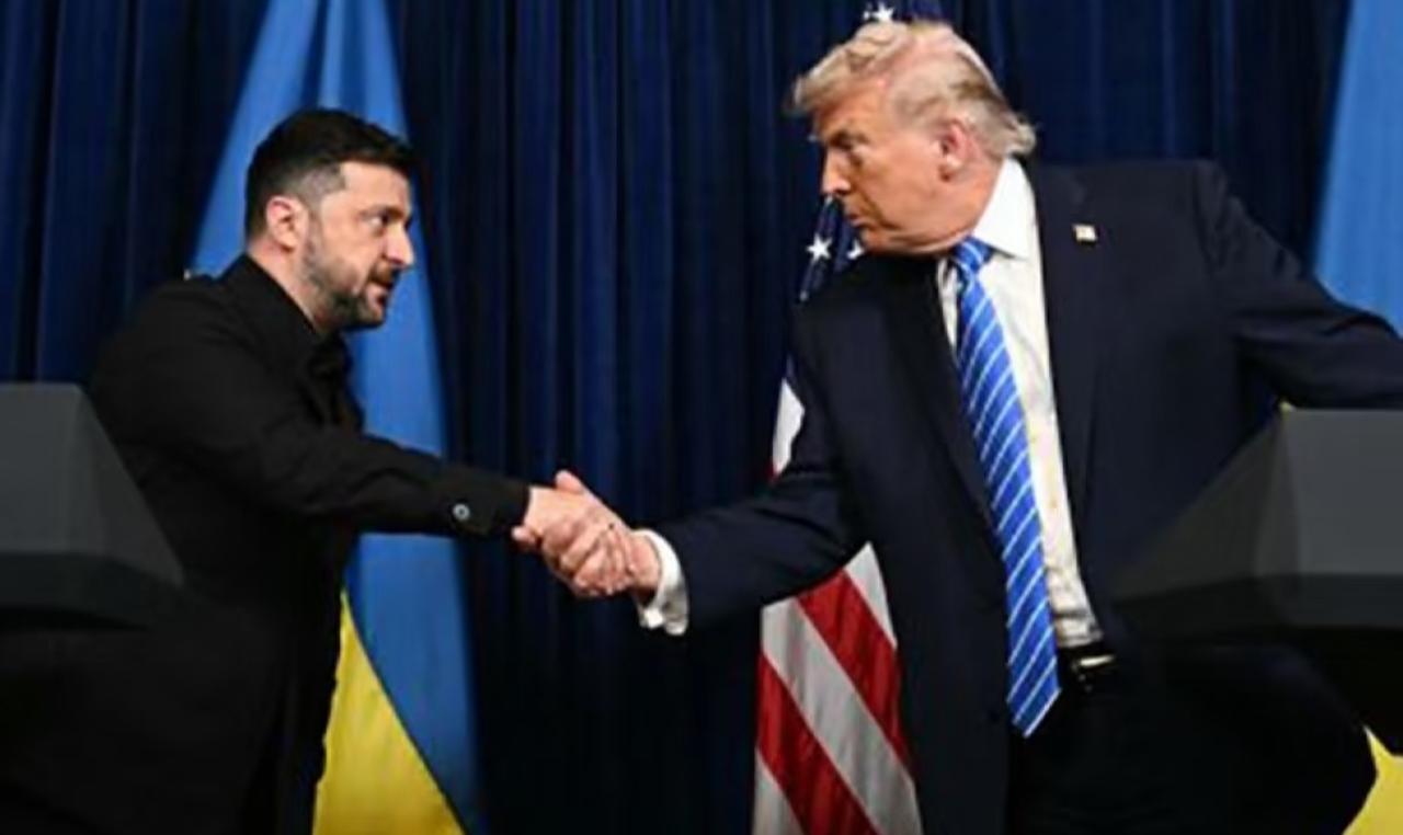 俄方称乌军91架无人机袭击俄总统官邸，乌方坚决否认，特朗普通话中获悉此事。12月