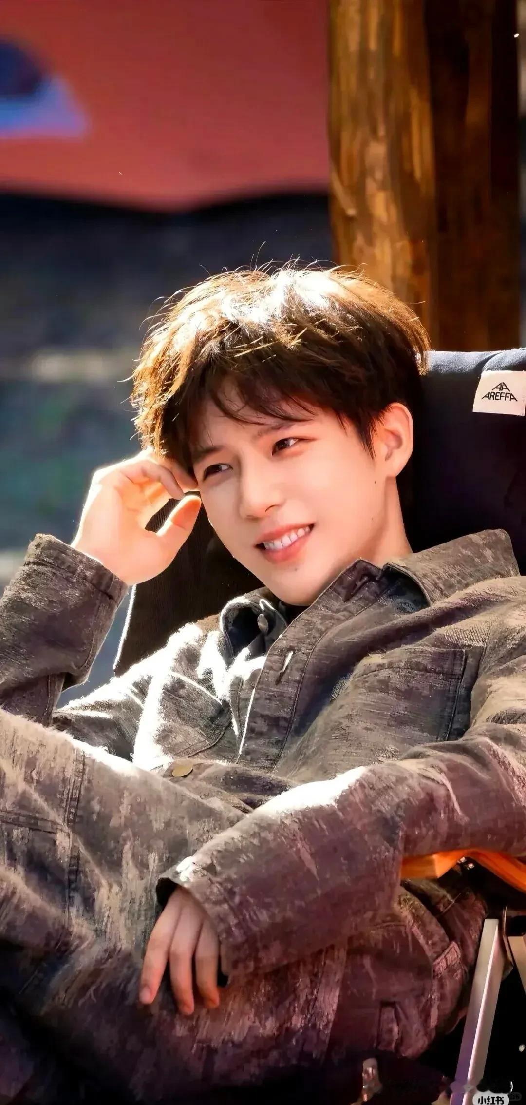 娱乐圈内幕：明星动态与偏心丑闻的双重冲击

娱乐圈向来是是非之地，各种消息不断。