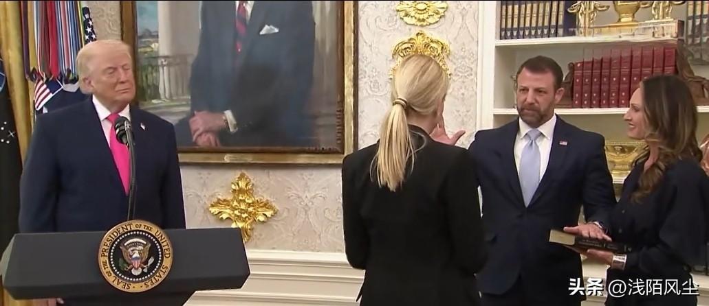 美国新任国土安全部长马克韦恩·穆林在椭圆形办公室宣誓就职，特朗普亲自主持仪式，司