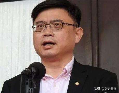 高雄选战陷入诡异僵局！台湾年底县市长选举临近，最受关注的高雄选情，却走出了让人看
