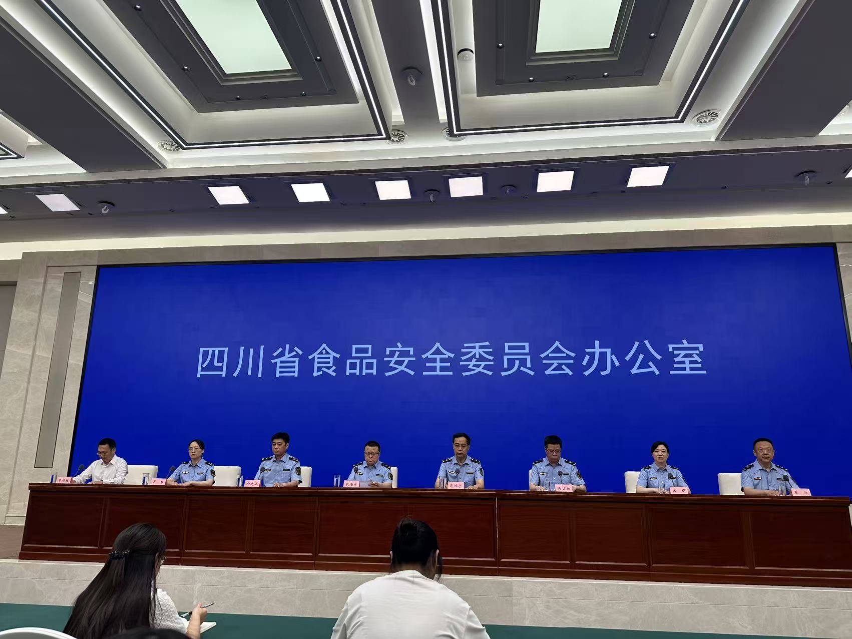 举报有奖！成都亮剑食品安全：聘任3000外卖骑手任“监督员”，已立案查办521件