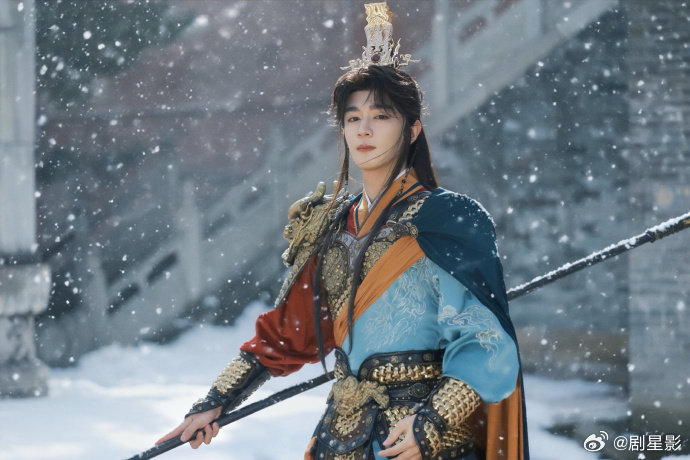 夏之光天蓬元帅给到夯   哇塞，真的是忍不住发出了花痴的尖叫声，夏之光天蓬元帅给