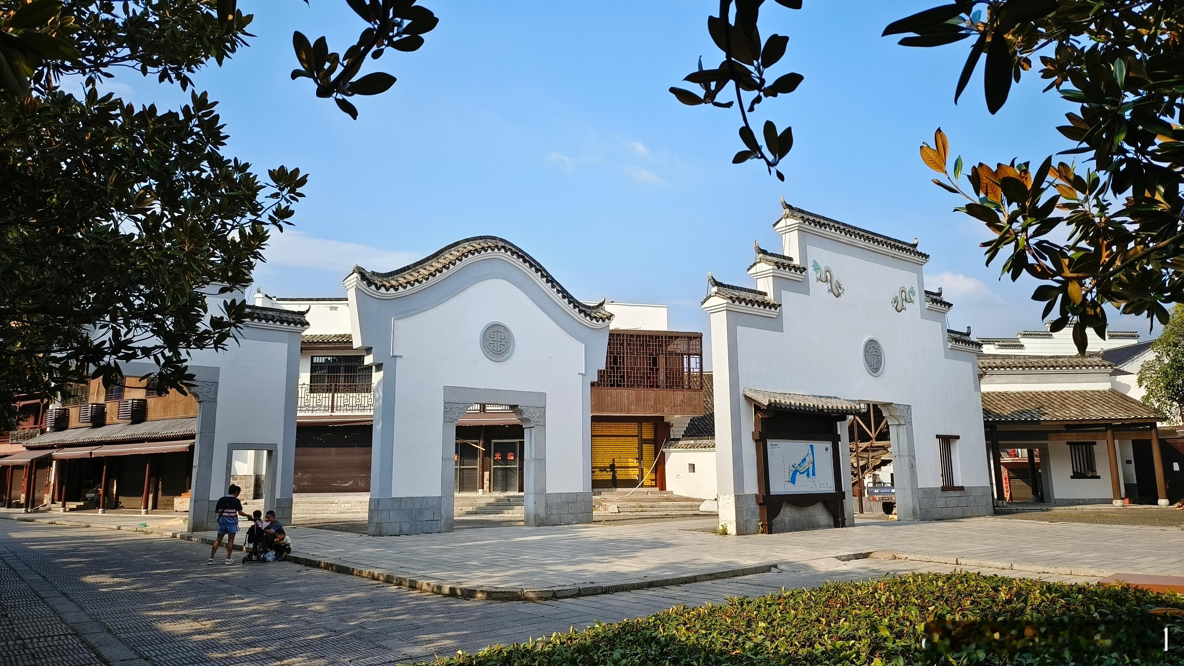 千人同茶不同味，万人同道不同心，有人理解我之幸，无人理解我独行。 （湖南长沙  