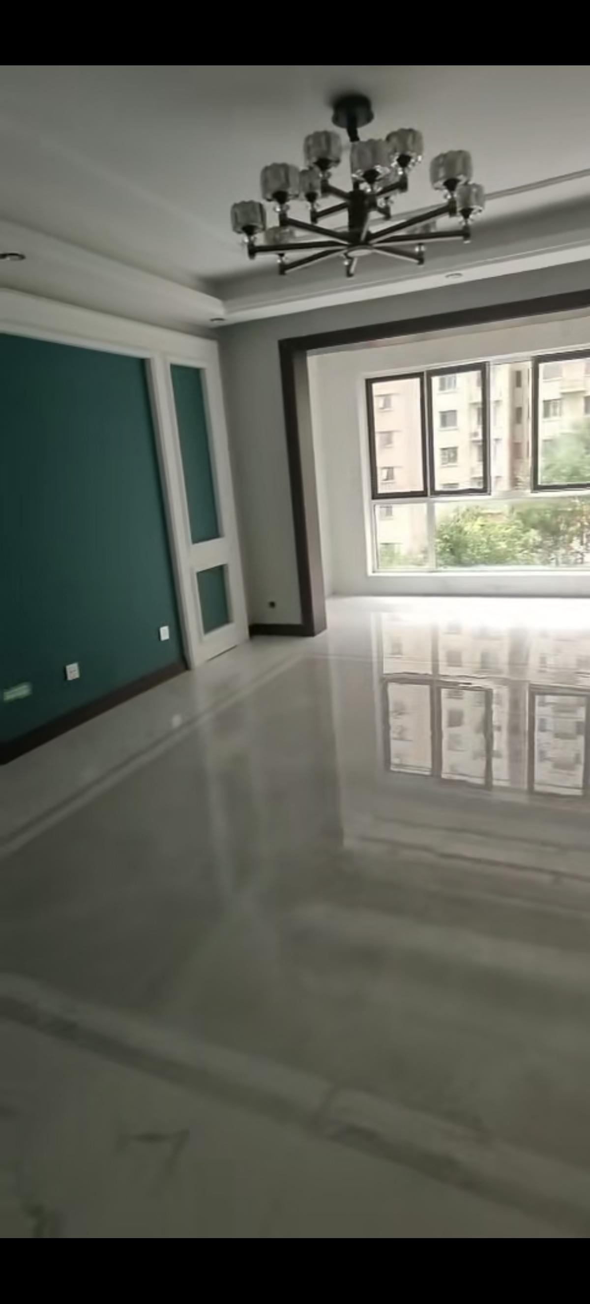 问中介就说买家有住的地方，还不着急买。可不就是不着急买嘛，在等着我降价呢。好好的