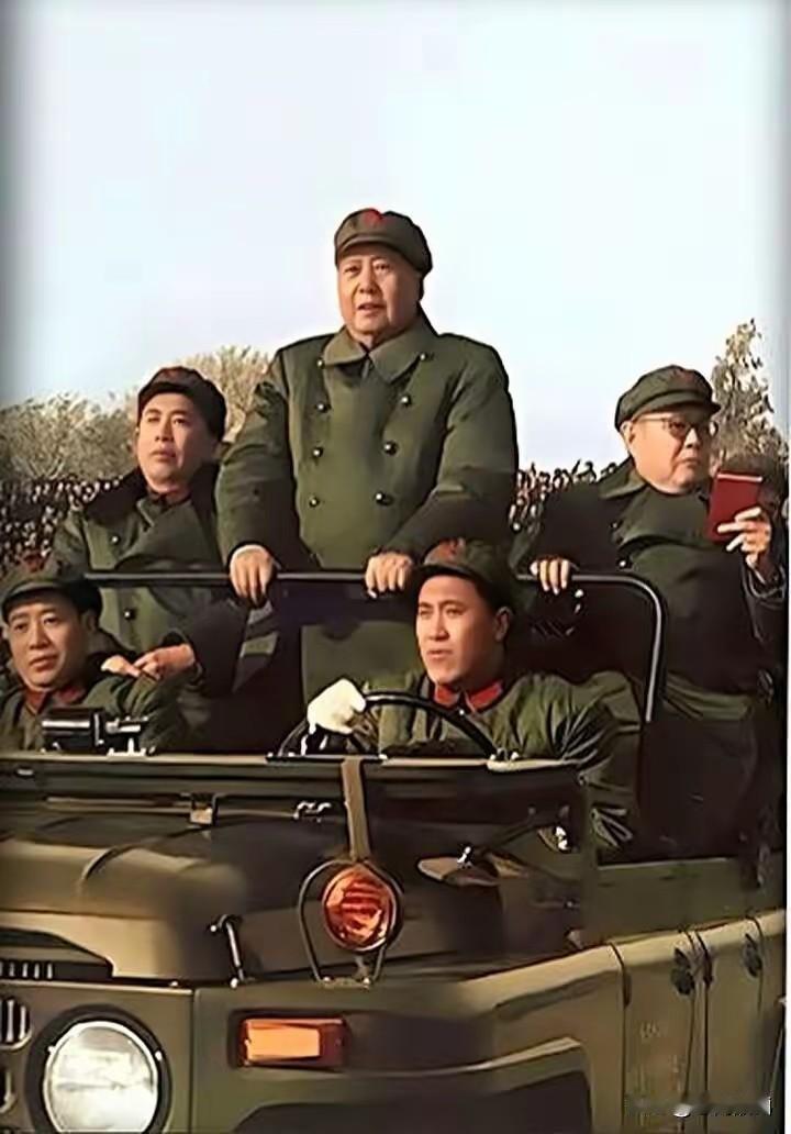 最佩服和尊敬的人是“中国现代化建设事业的伟大奠基者”、“中国近代以来伟大的爱国者