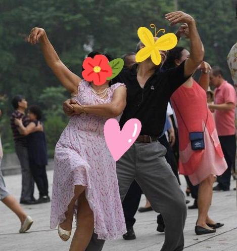 若想老年过得开心有尊严，奉劝老年人走心务必记住10句话.…
1、舞可以跳，舞伴不