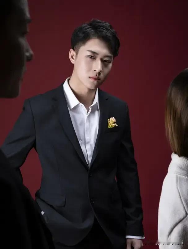 为什么男生看不上体制内工资？真相扎心了…

1. **“稳定”在婚恋市场是女性加
