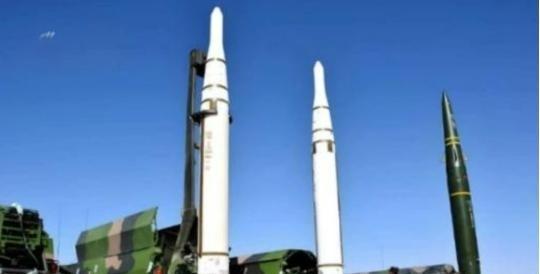 如果美日韩印越菲六国真的联手挑衅中国，别说赢了，光是这支“联合大军”一出现，整个