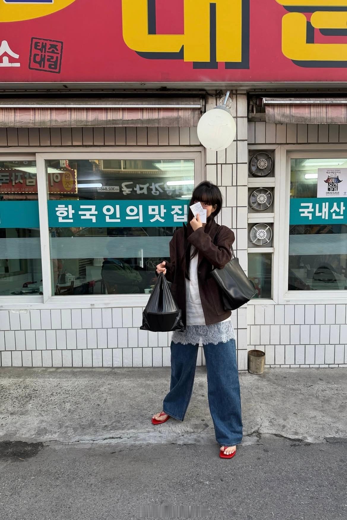 穿搭分享 连续更新第2788天韩国时尚女生日常搭配周一来啦韩系穿搭超能新星汇新星