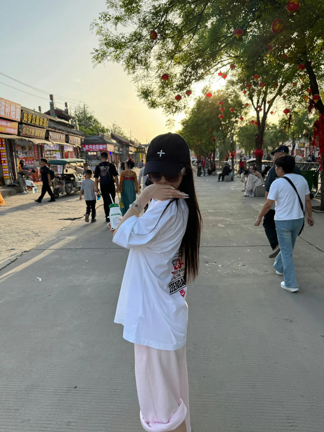 哈哈，扭扭捏捏