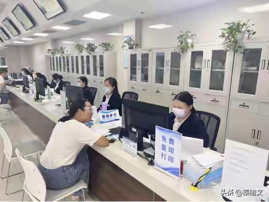 荆州十大便民服务中心盘点：办事少跑腿，一站式解决生活难题
 
办事跑断腿、窗口难