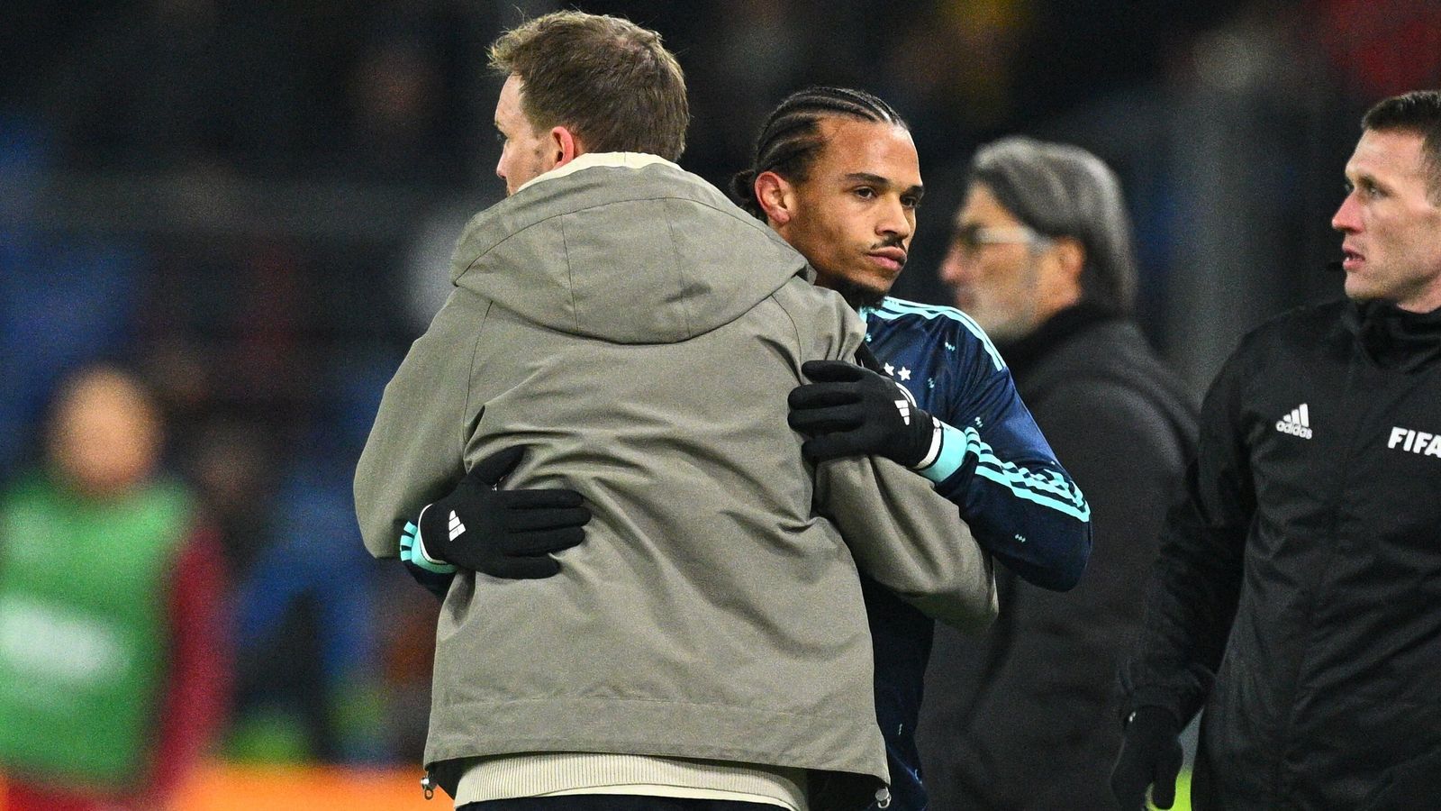 尽管萨内昨天的表现令人失望，但主教练纳格尔斯曼承诺周一对阵加纳的比赛中会再给他一