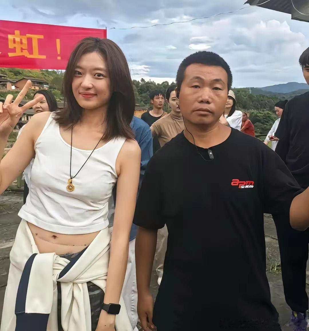 只有我的关注点在腰上吗 ​​​
