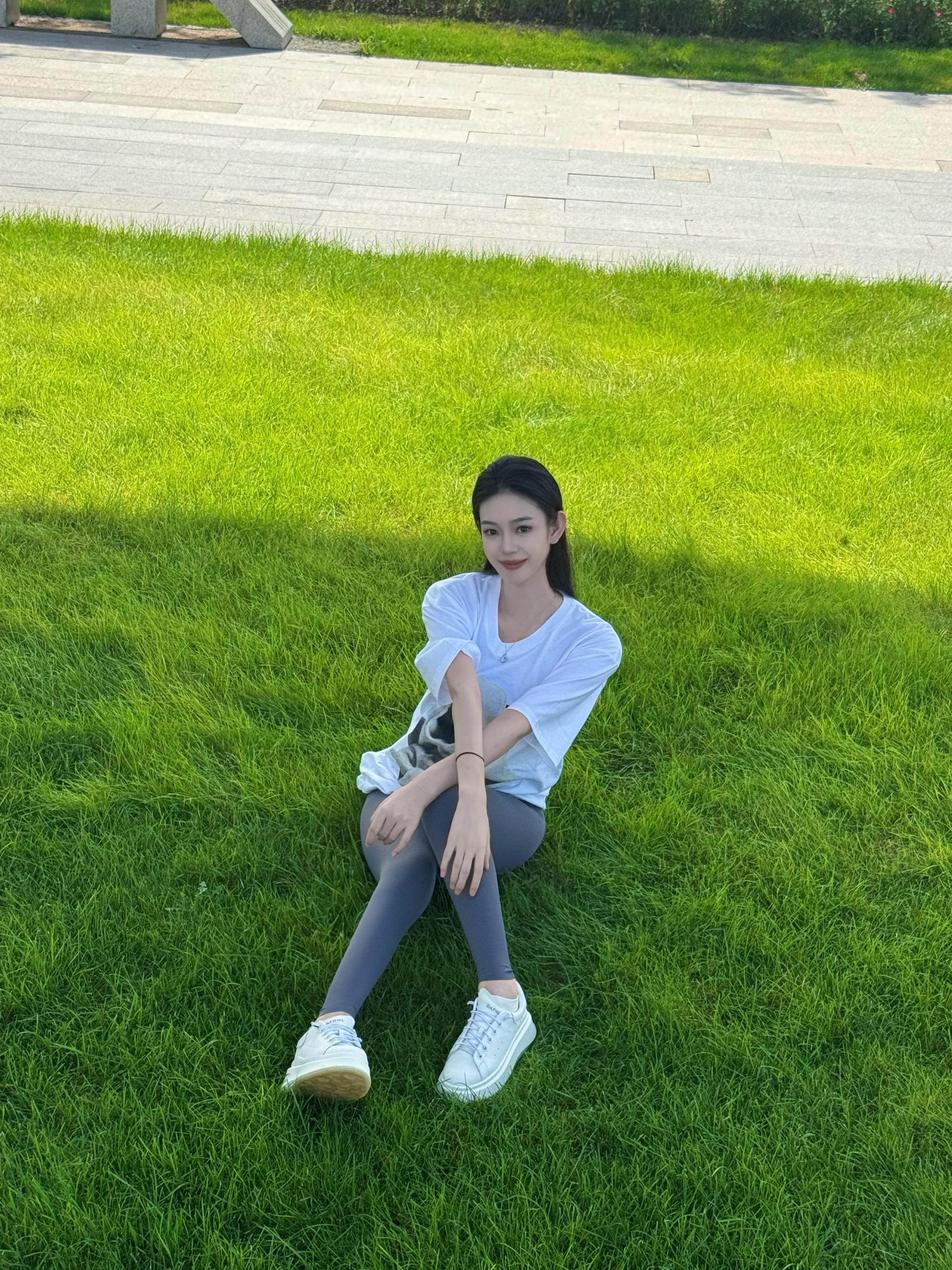 没出月子也要偷溜出去抓住夏天的尾巴！👀☀️🍃