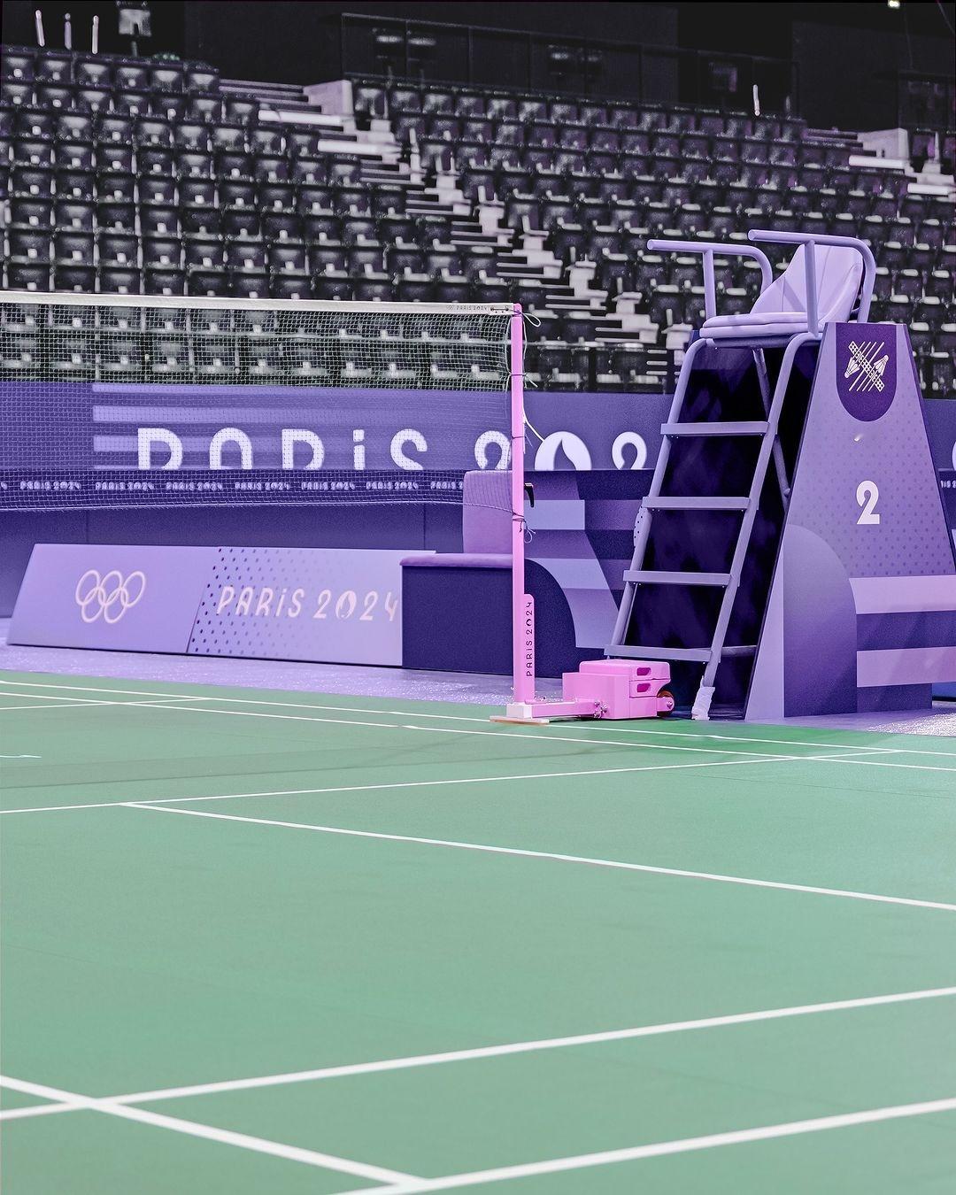 🏸巴黎奥运会羽毛球场地太好看了💜🤍白紫相间的主视觉包装加上绿色的场地主色调