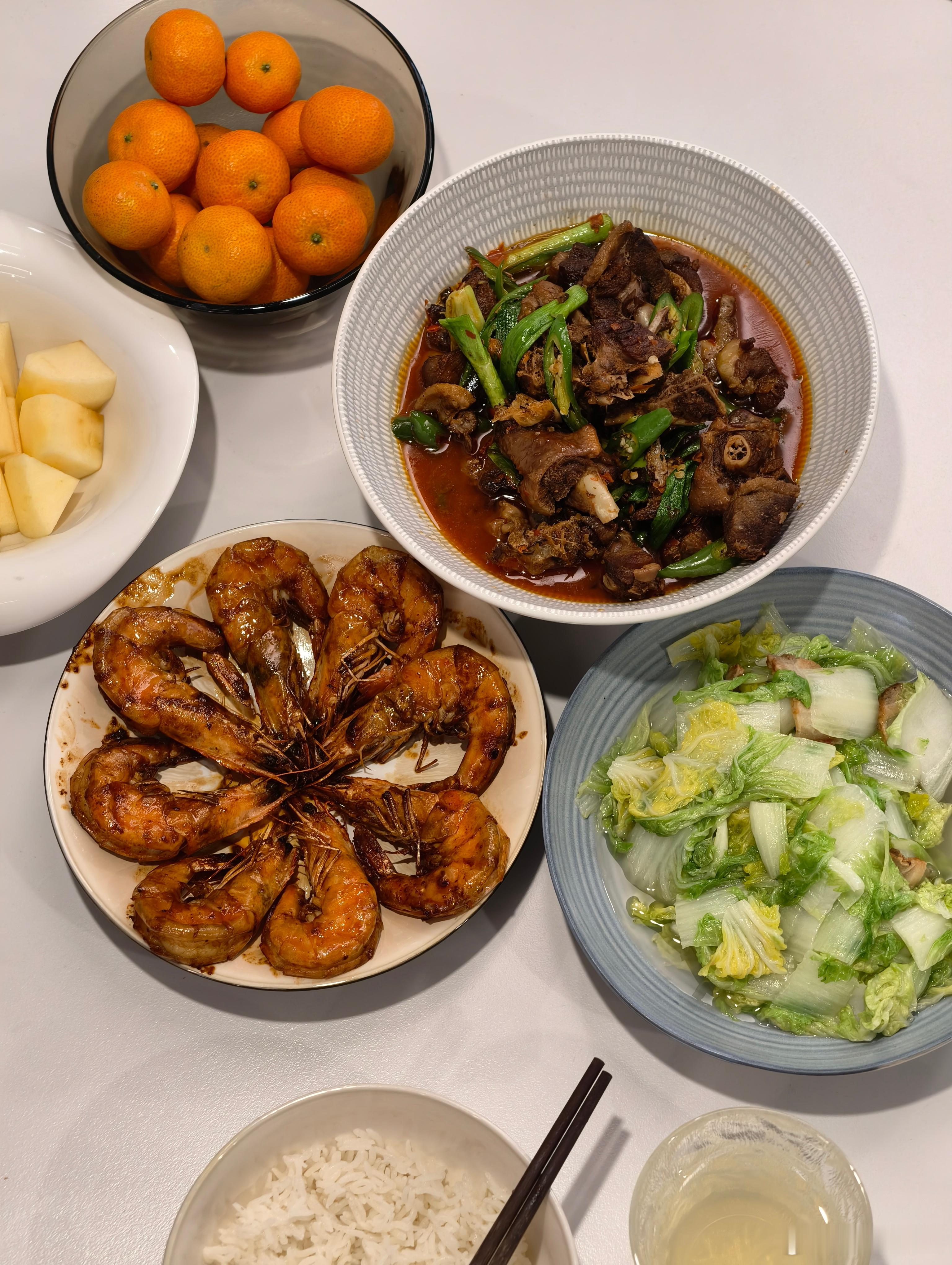 做饭 2 小时，吃饭 30 分钟