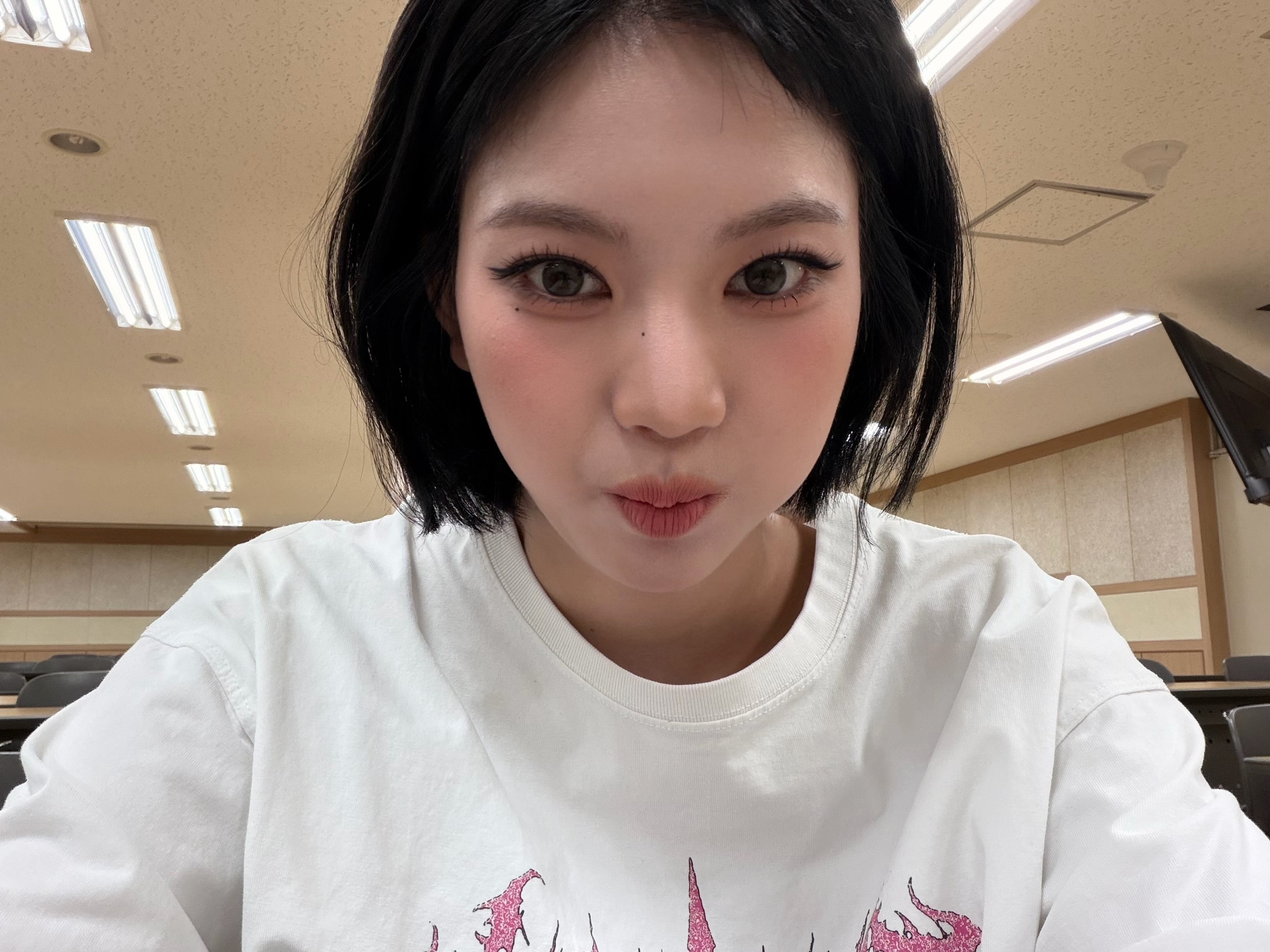 261001 STAYC isa李采映 和Seeun ​​​