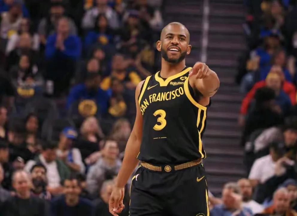 湖人机会来了，老保罗被裁掉，这是符合签约要求，可以底薪签约。
第一，如果底薪签下