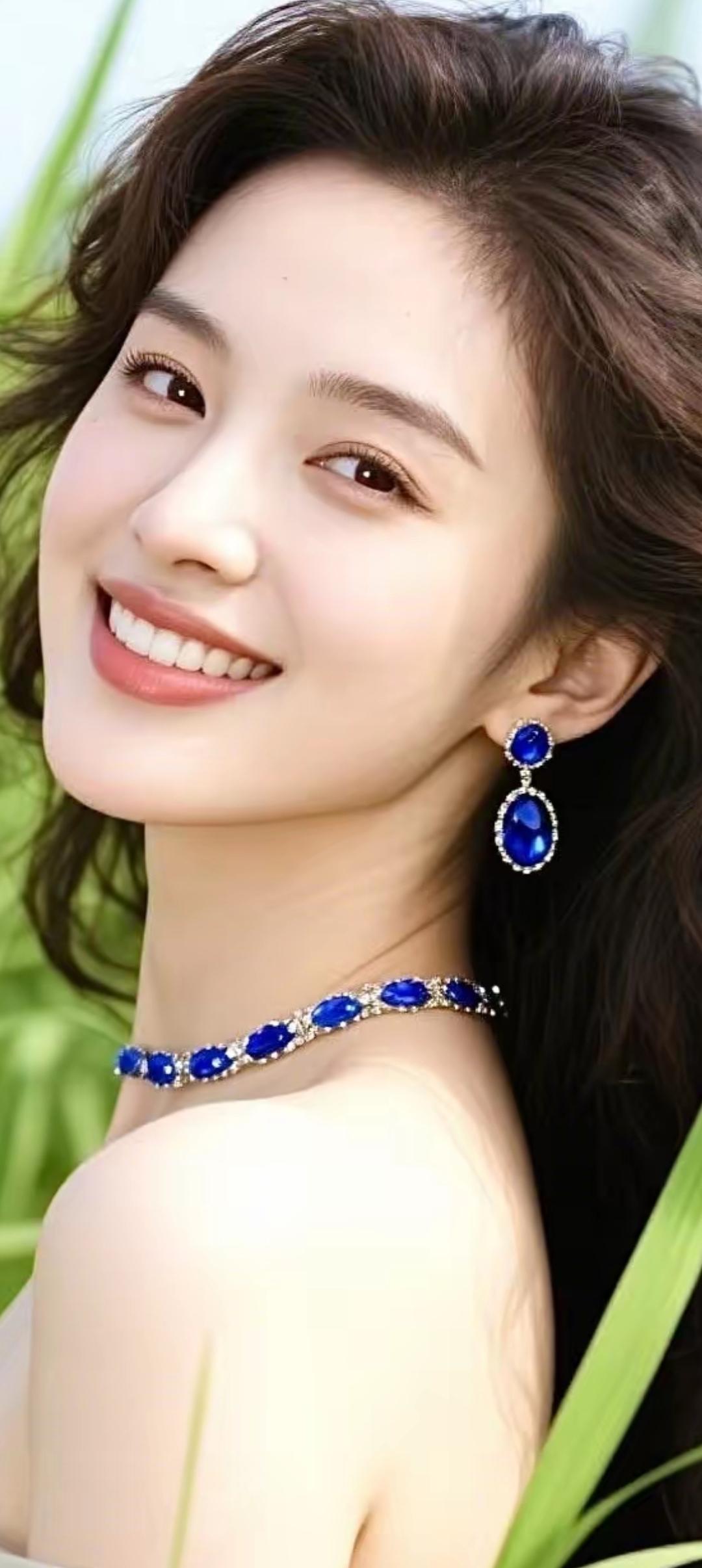 ✨夏日清新，蓝宝石闪耀，甜美笑容✨