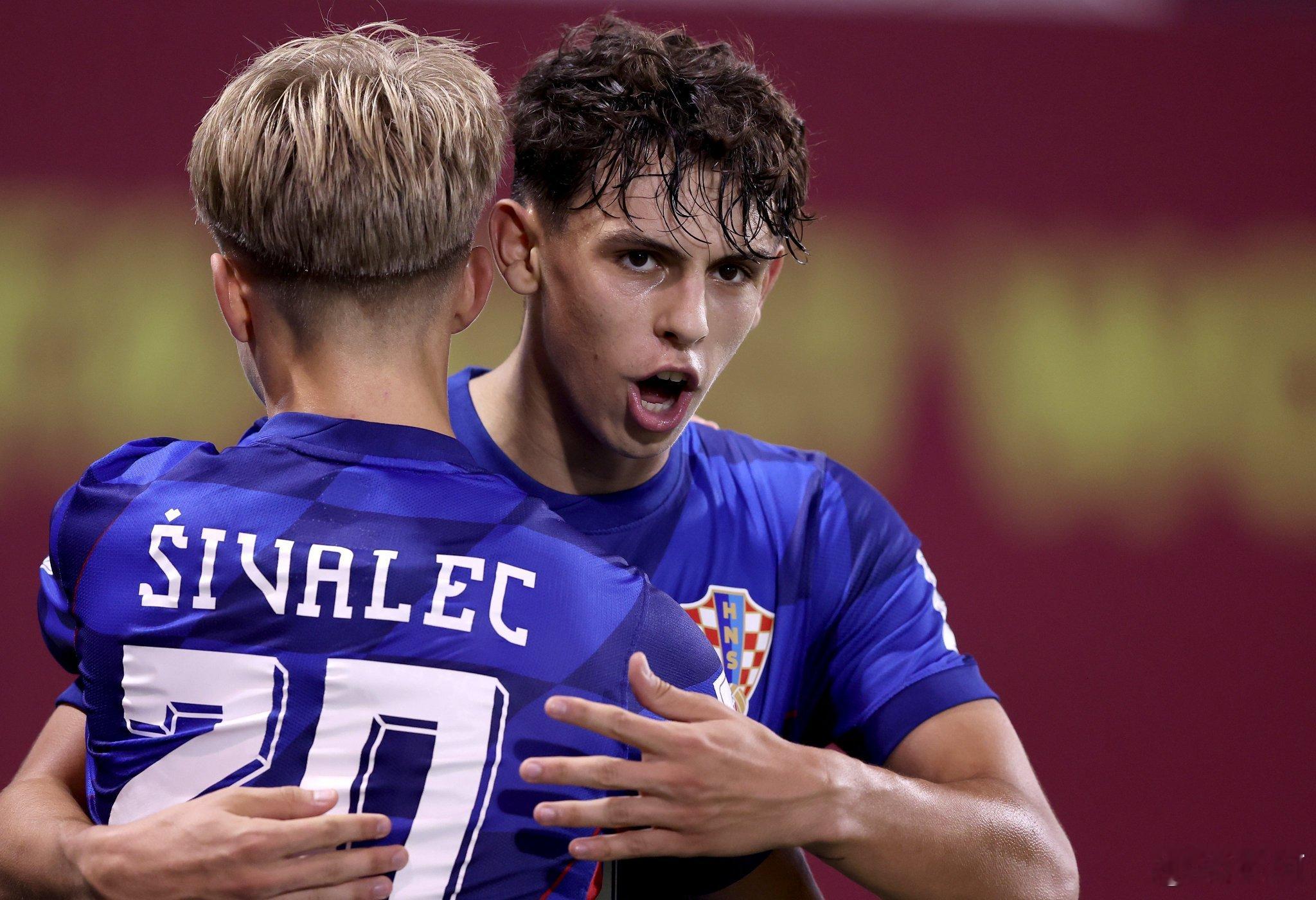 克罗地亚U17以3比0的比分战胜阿联酋U17，目前积4分排名小组第一 ​​​