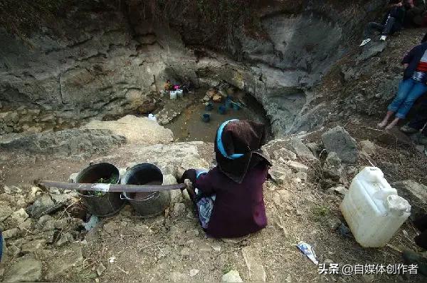 广西深山里，藏着几户以船为路的人家，一方碧水绕青山，守着世间难得的清净。2026