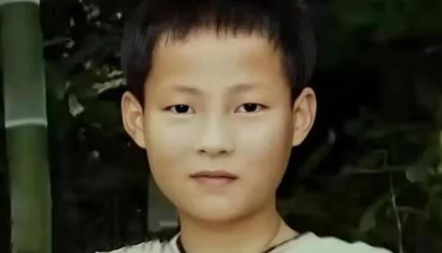 2003年安徽一男子上山挖笋失足坠亡，不料，10年后，他的亲生儿子不顾村里邻居的
