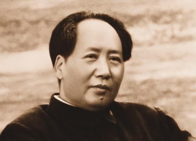 1959年12月26日，毛主席在他生日这一天忽然想要理发，周福明晚年回忆当时的情