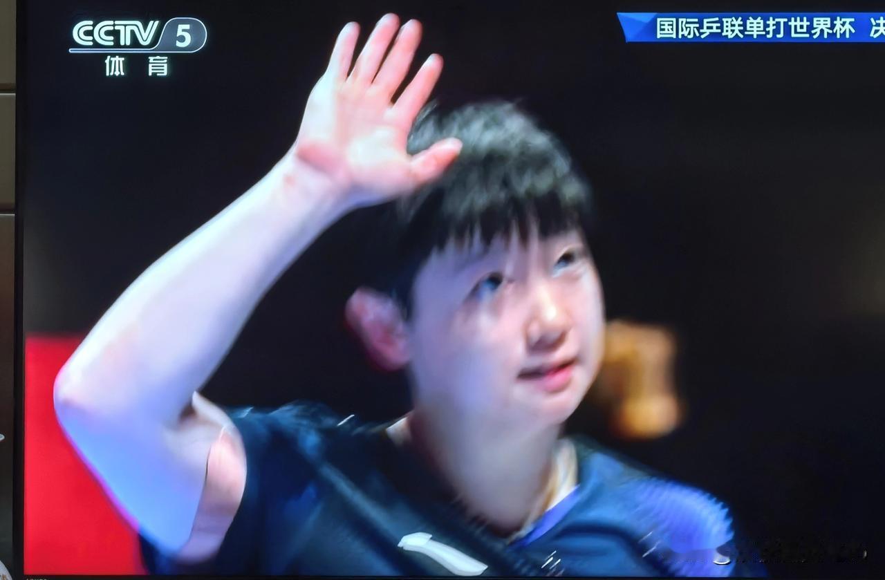 澳门世界杯，孙颖莎的恐怖实力让人大吃一惊。
半年前的北京大满贯，莎莎在决赛中以2