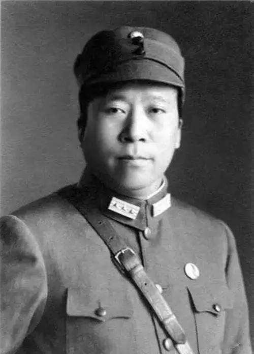 #记录我的2023#
西安事变前，杨虎城以西安绥靖公署主任兼第十七路军总指挥的名