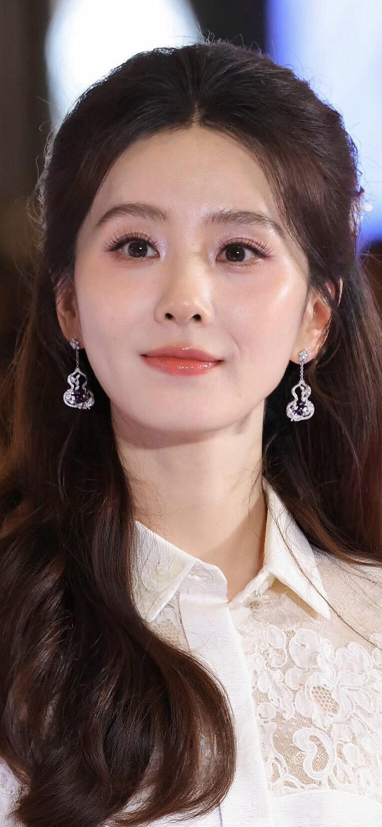 刘诗诗皮肤好白好嫩 