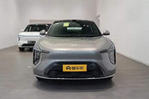预算二十多万，想买台全家人都满意的SUV？看看全新一代智己LS6