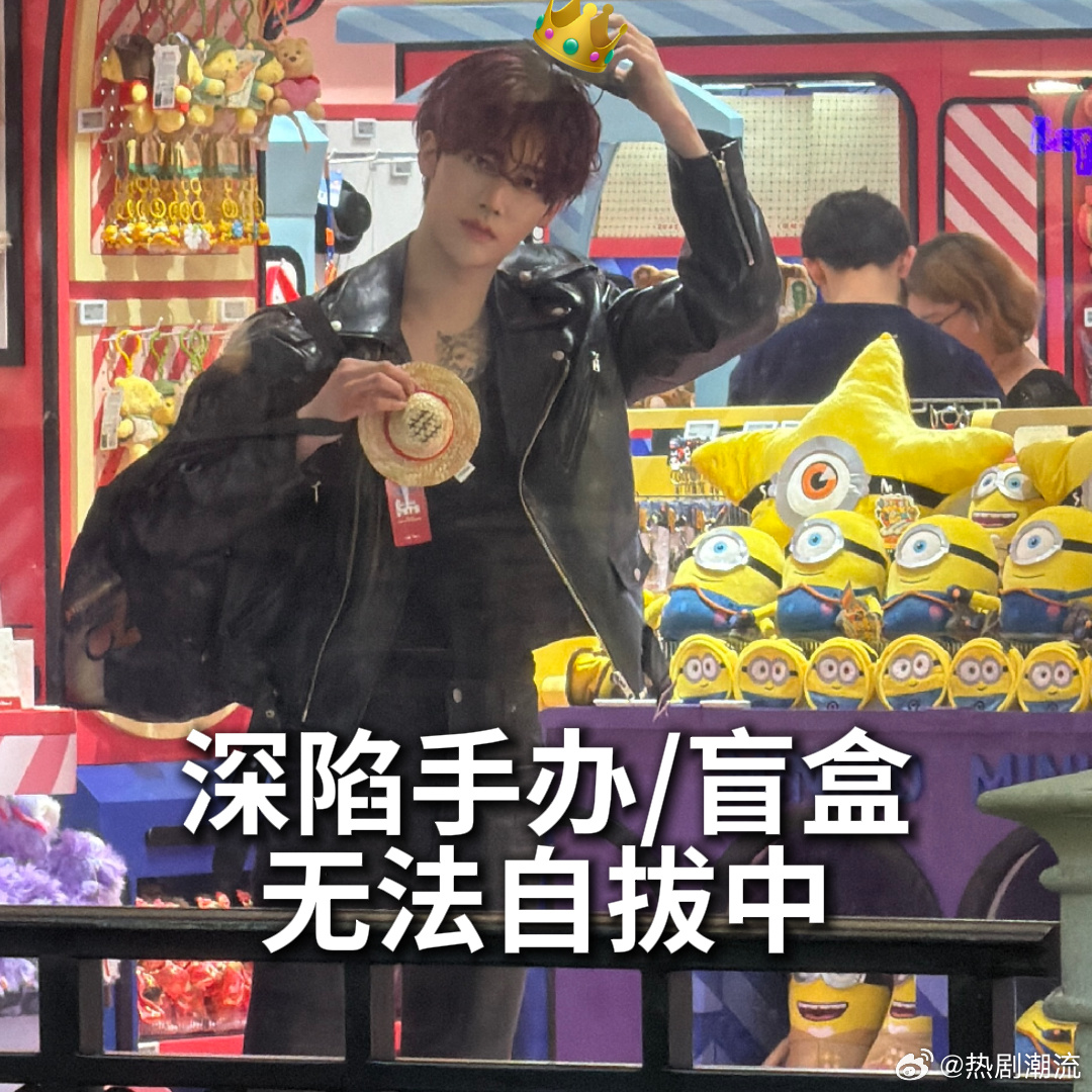 AND2BLE翻唱恋人刷到现场翻唱的视频直接破防，熟悉的旋律一响起满是回忆，嗓音