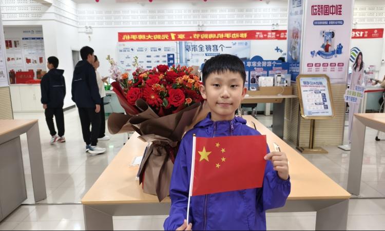 山东移动临沂分公司开展双节同庆惊喜化服务