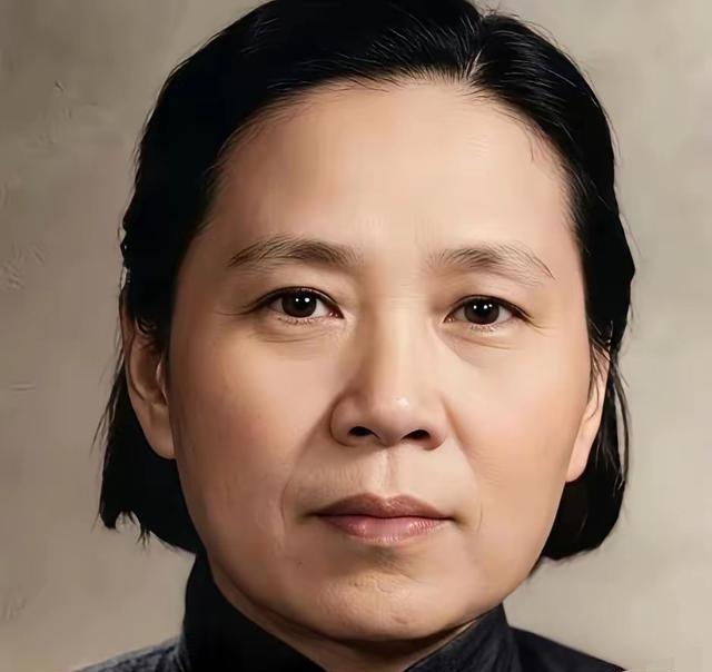 那是1927年8月24日的江西会昌，南昌起义部队正遭钱大钧部围堵。陈赓时任第3师