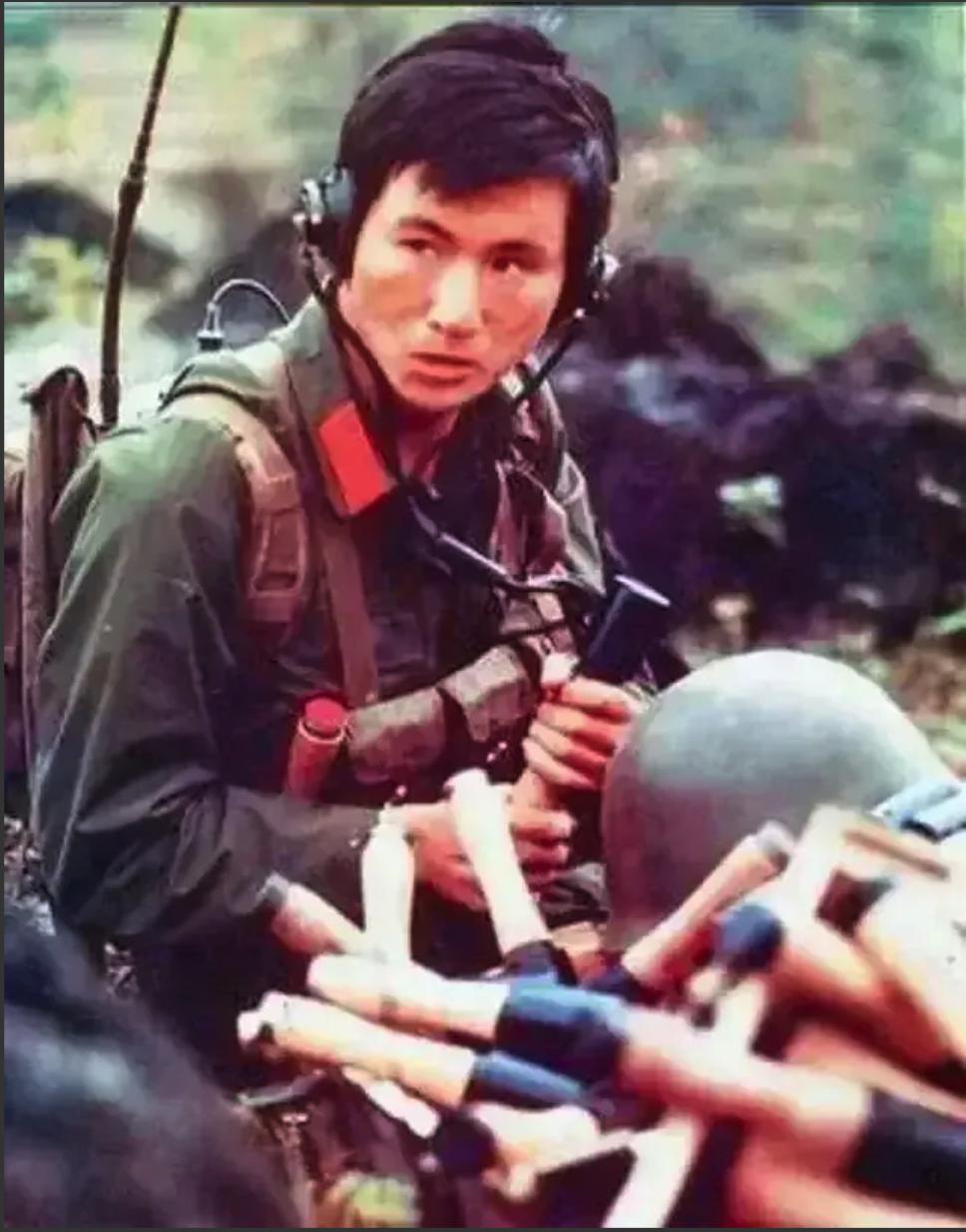 1985年，老山前线，杨启良一人毙敌18名。转业后遇人刁难，他只瞥对方一眼：“越